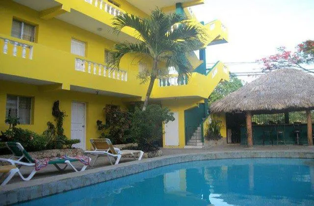Hotel Coco Sosua bar pool